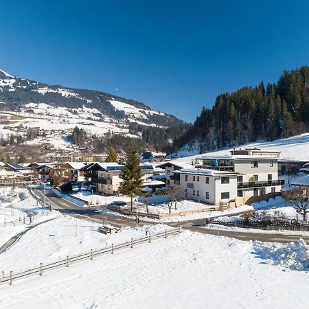 Bei Resi Und Lisi Apartamento