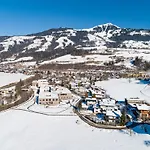 Bei Resi Und Lisi
